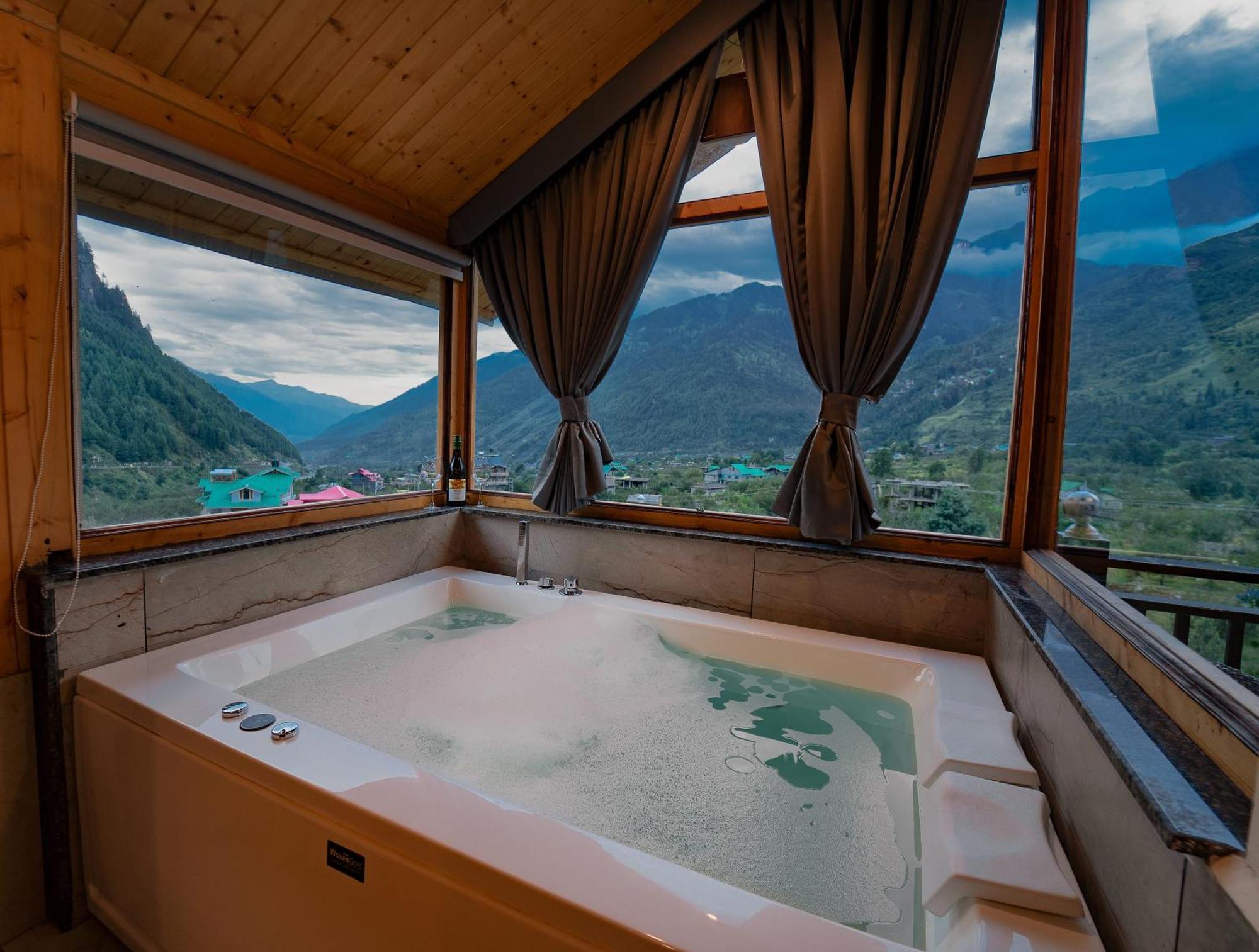 Nazaara - A Luxe Retreat Hotel Manali  Bagian luar foto