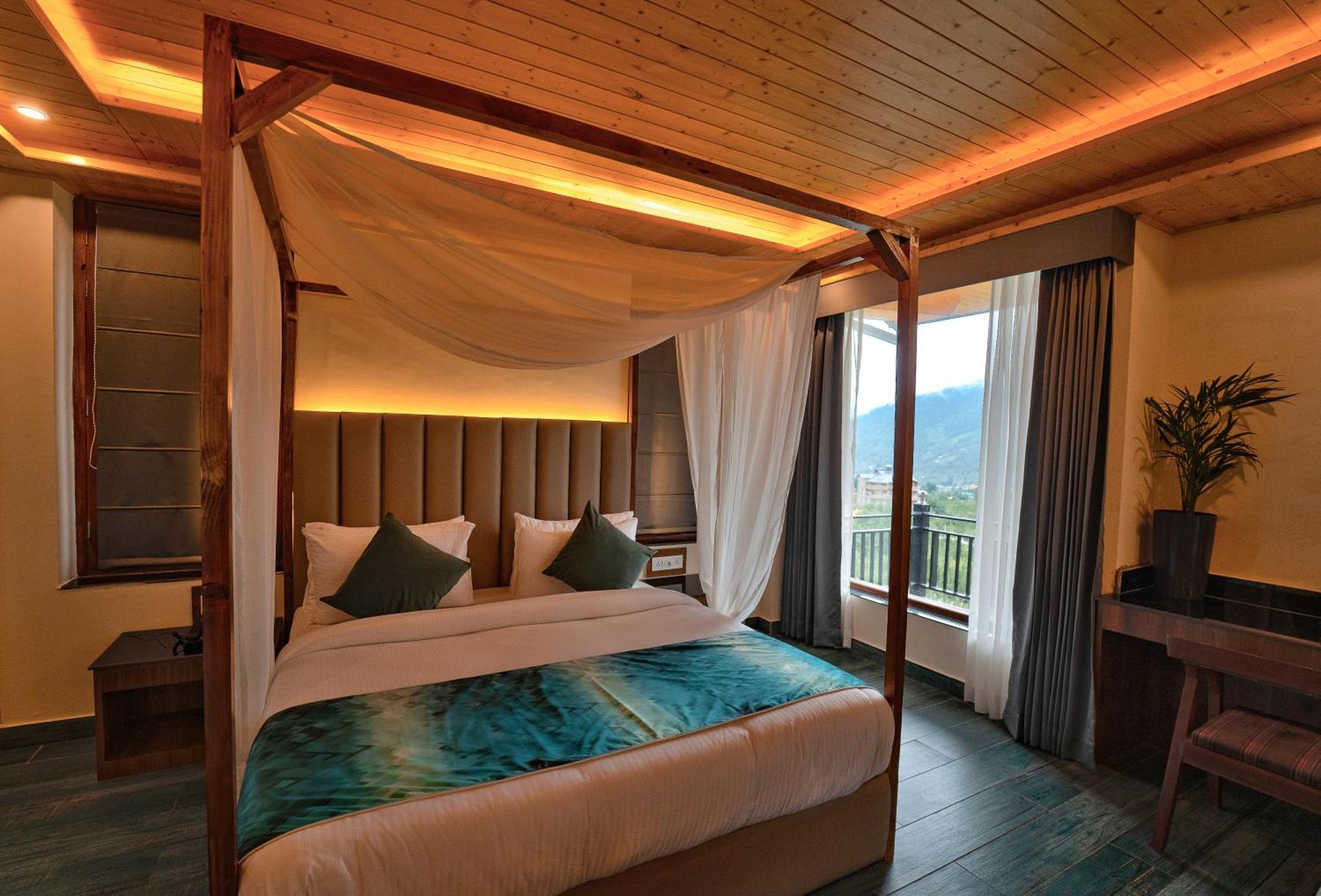 Nazaara - A Luxe Retreat Hotel Manali  Bagian luar foto