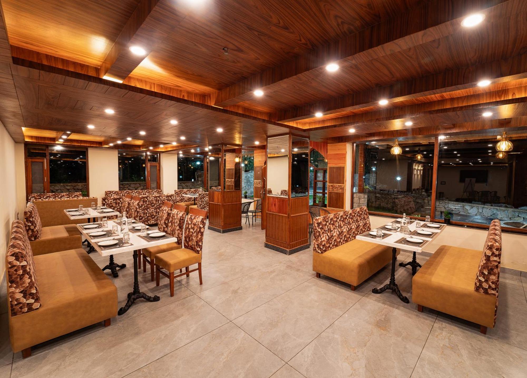 Nazaara - A Luxe Retreat Hotel Manali  Bagian luar foto