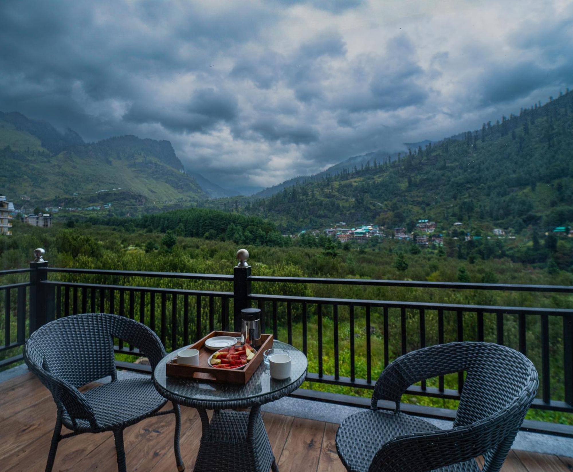 Nazaara - A Luxe Retreat Hotel Manali  Bagian luar foto