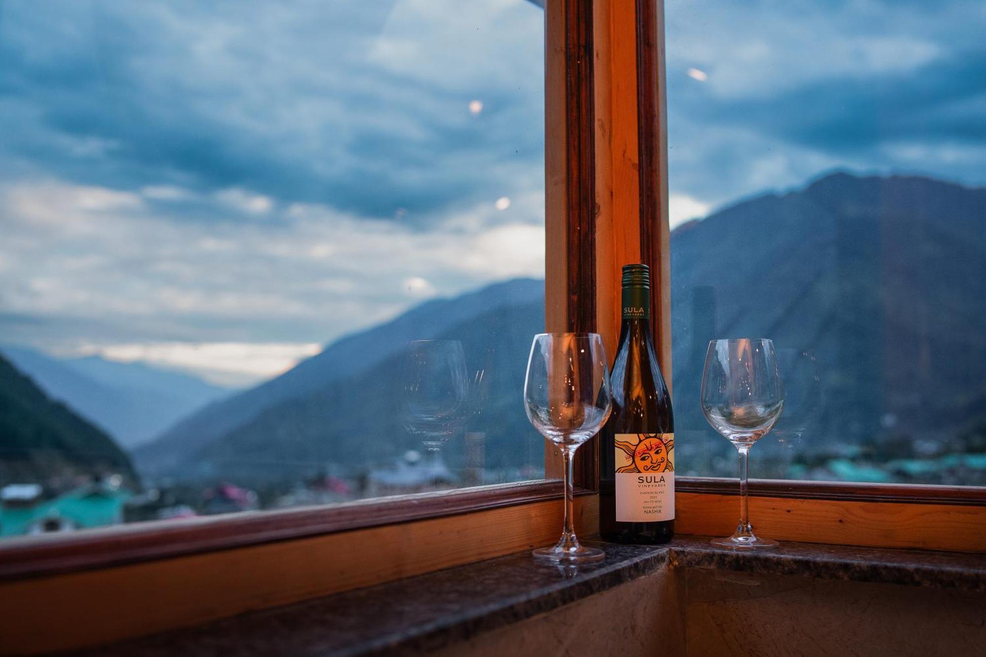 Nazaara - A Luxe Retreat Hotel Manali  Bagian luar foto