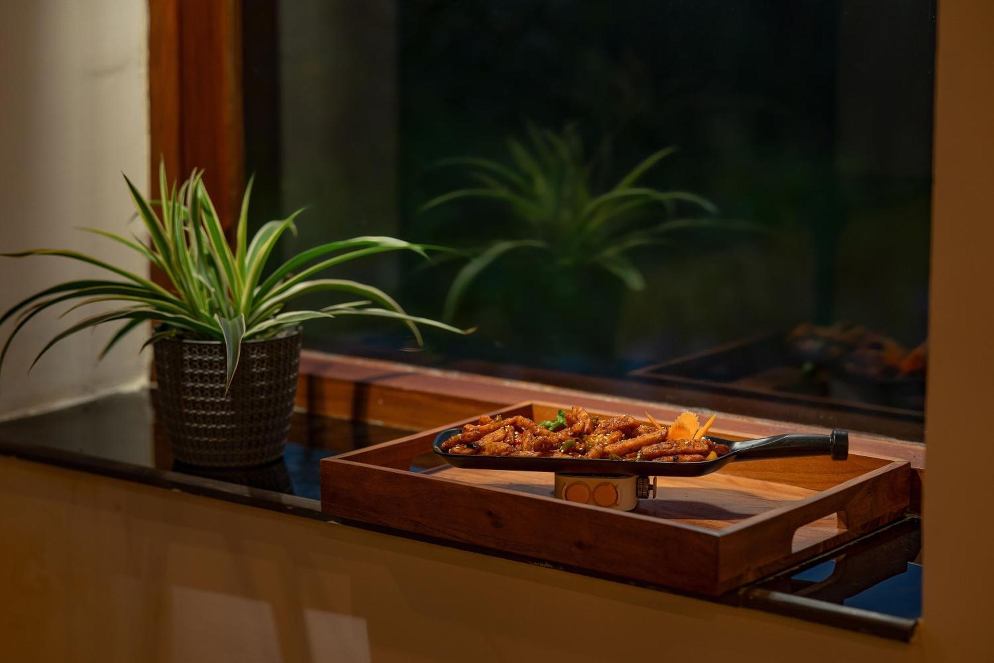 Nazaara - A Luxe Retreat Hotel Manali  Bagian luar foto