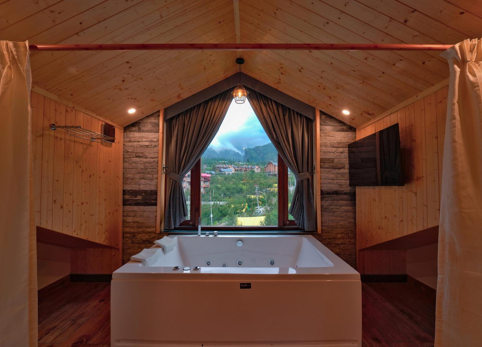Nazaara - A Luxe Retreat Hotel Manali  Bagian luar foto