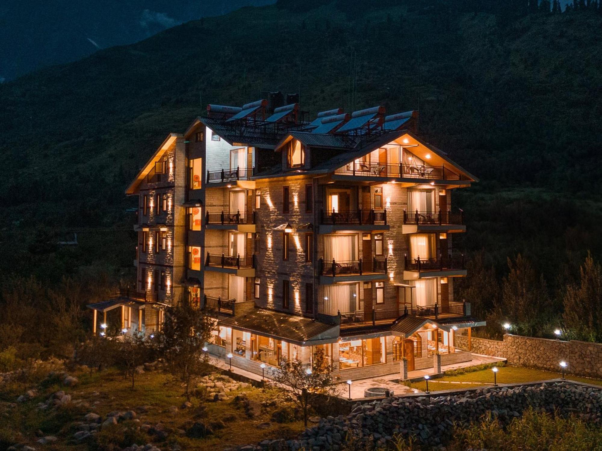 Nazaara - A Luxe Retreat Hotel Manali  Bagian luar foto