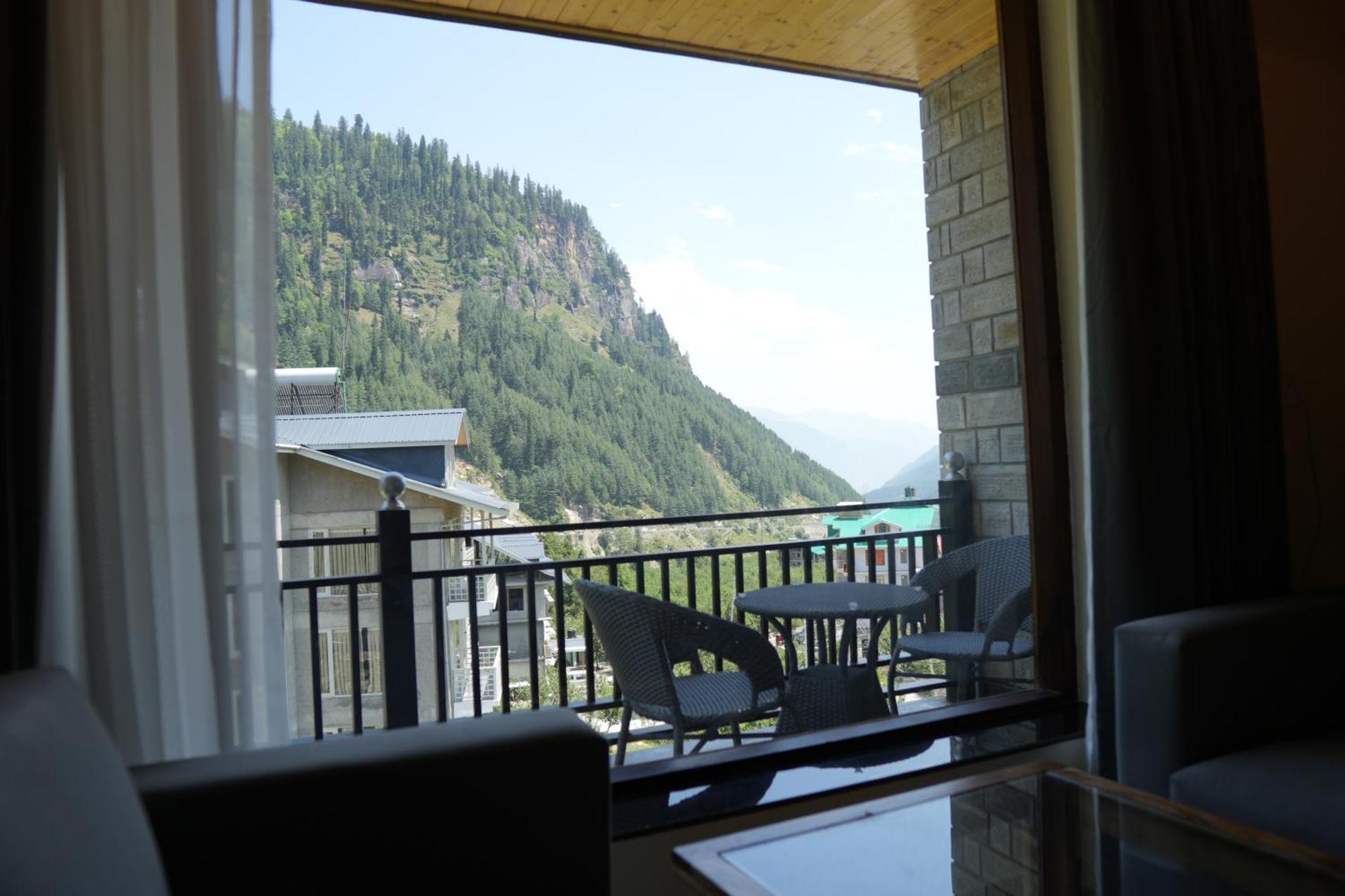 Nazaara - A Luxe Retreat Hotel Manali  Bagian luar foto